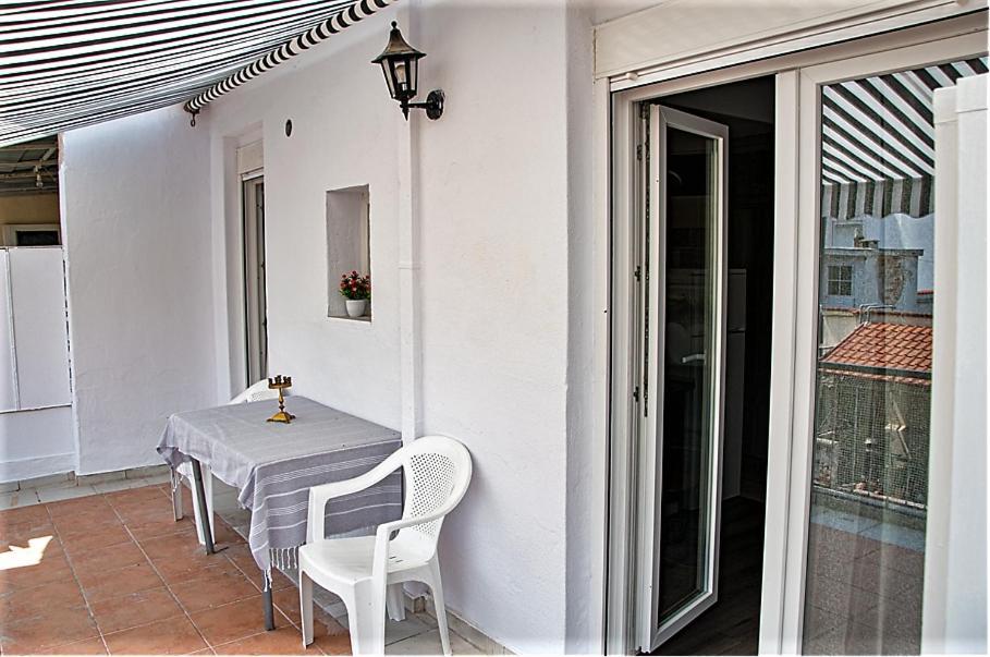 Appartement Kassandrou Hot Tub-jakuzzi - 2 Bedrooms - Big Balcony - Center Thessaloniki
